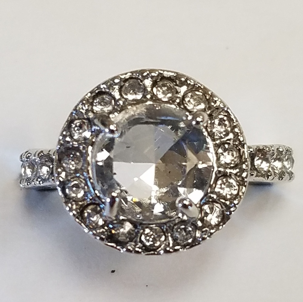 Ring - Picture 2 of 4